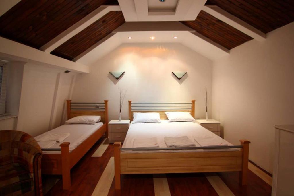 Lira Inn นิส ห้อง รูปภาพ