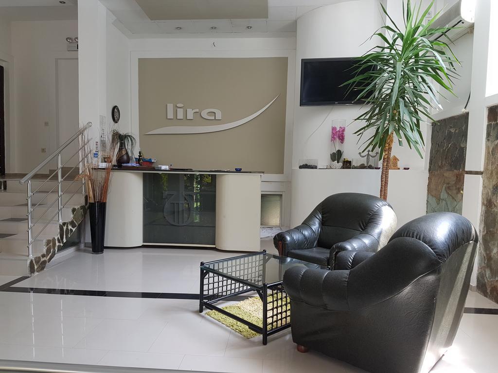 Lira Inn นิส ภายนอก รูปภาพ