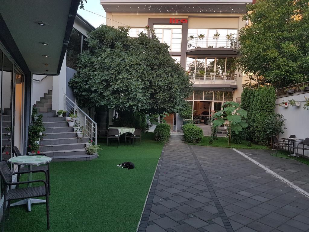 Lira Inn นิส ภายนอก รูปภาพ