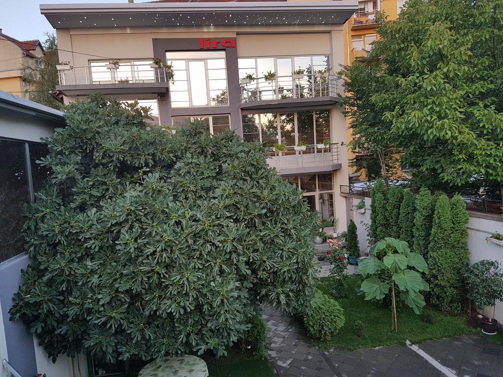 Lira Inn นิส ภายนอก รูปภาพ