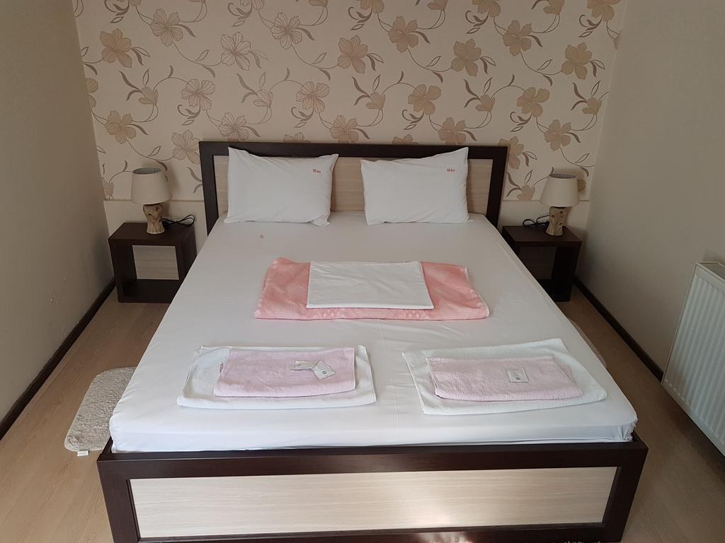Lira Inn นิส ภายนอก รูปภาพ